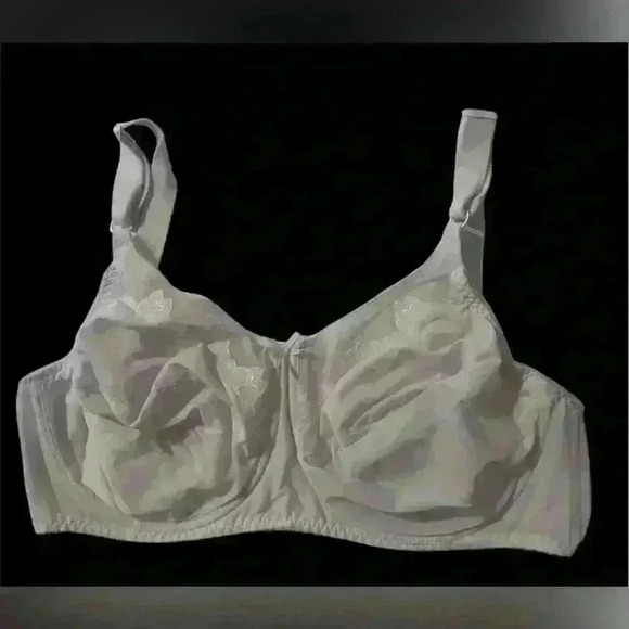 Bali Underwire Bra - Picture 1 of 2